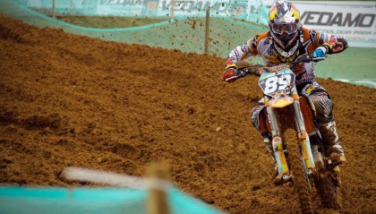 九游官网-香肠派对“吃鸡”新玩法火爆上线，欢乐无限，香肠派对吃鸡视频最新版