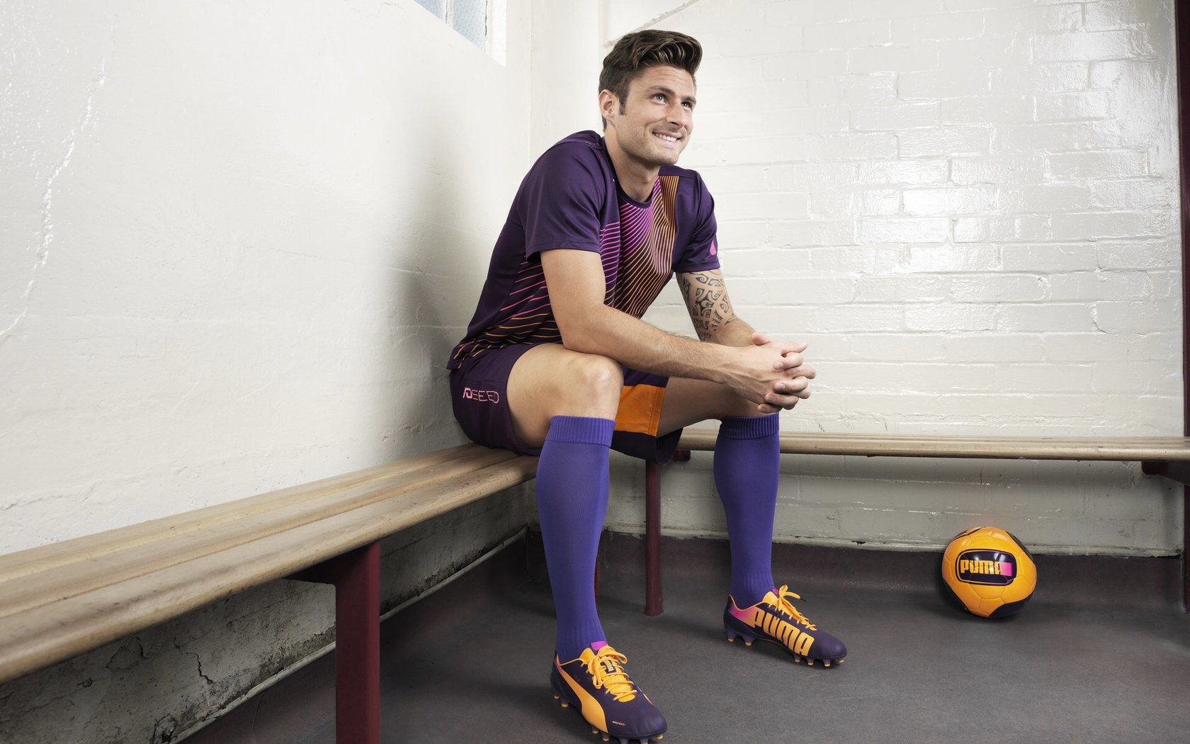 青岛海牛新赛季表现平稳，稳中求进，今天下午青岛海牛比赛直播